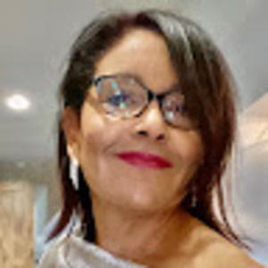 Meet your Posher, Lynn